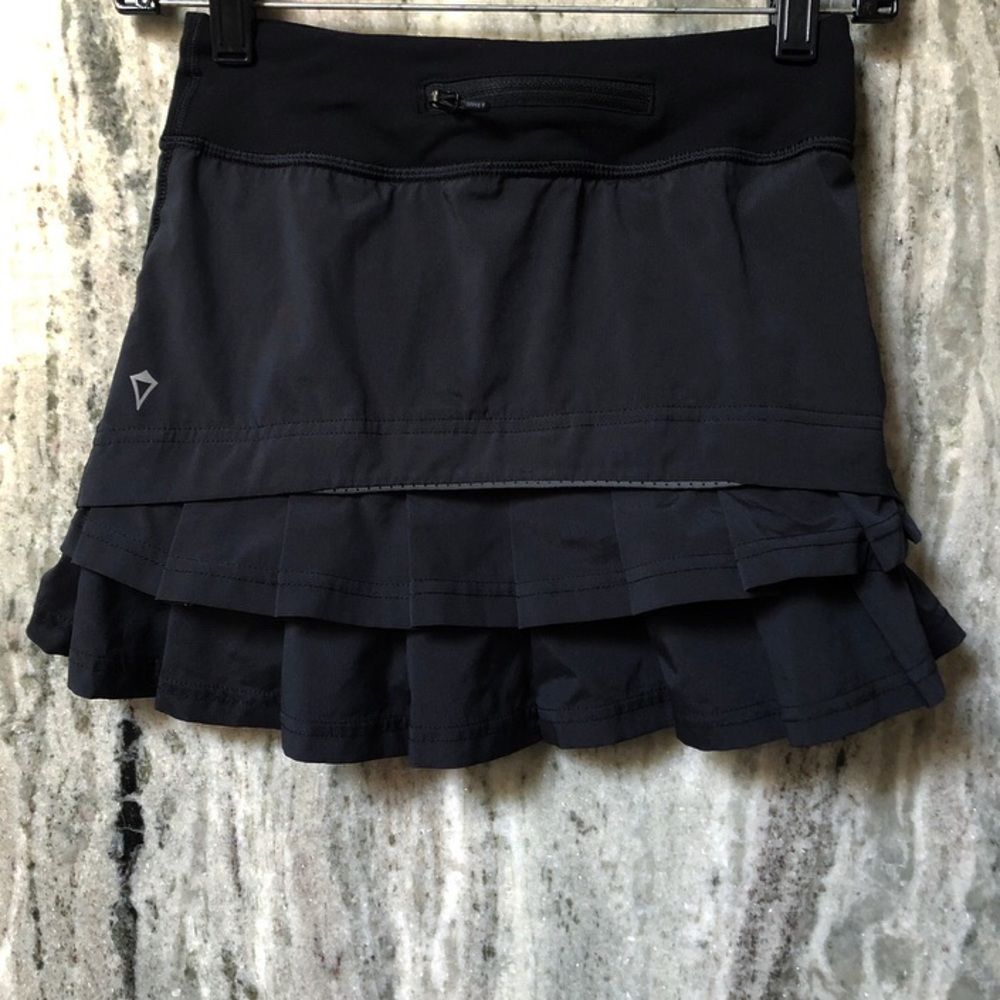 Ivivva black pleated tennis skirt w/pocket